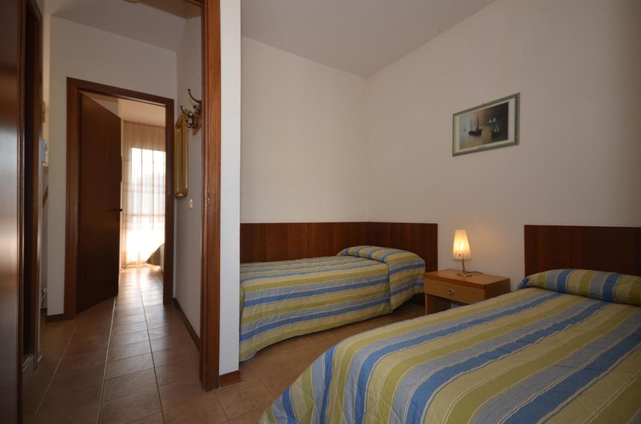 Appartamenti Sirio Via Pesci 6,8,14 Bibione Exterior foto