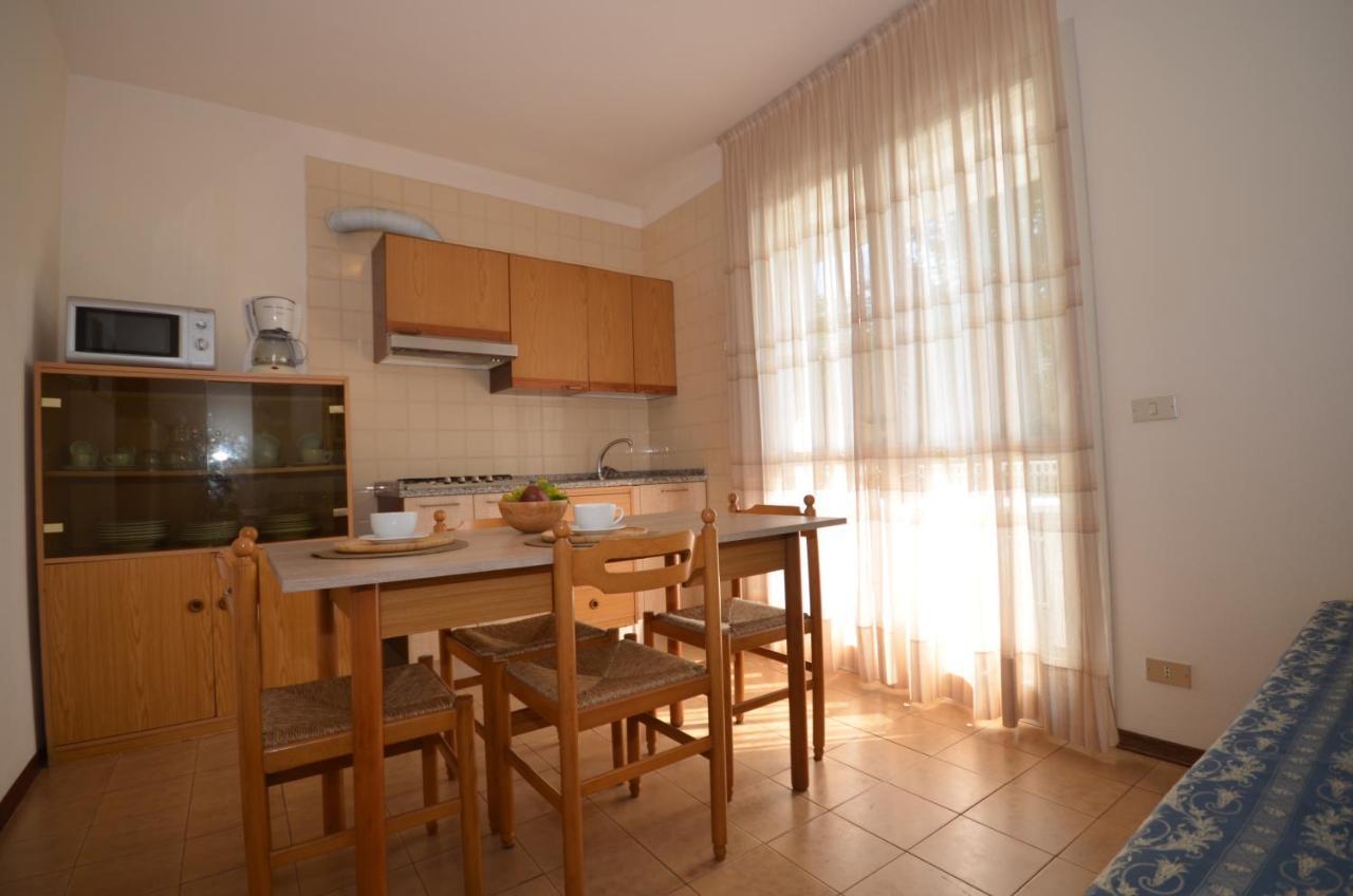 Appartamenti Sirio Via Pesci 6,8,14 Bibione Exterior foto