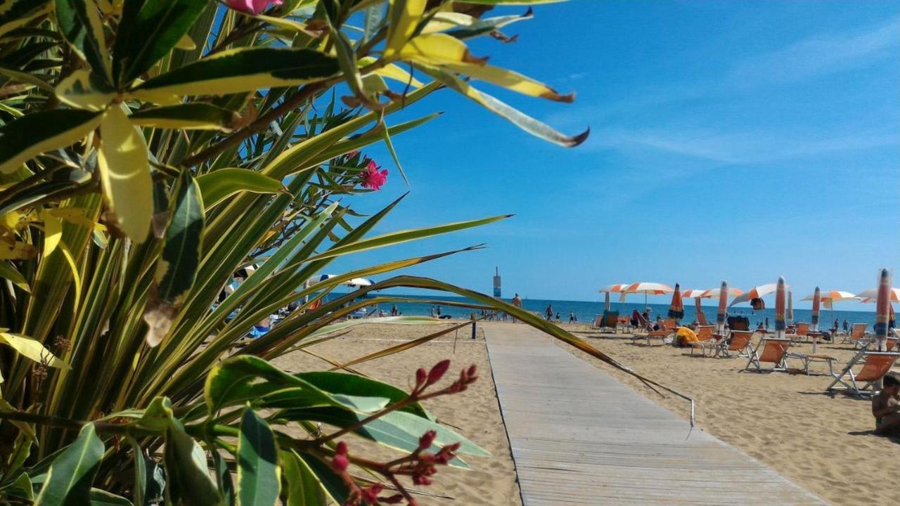 Appartamenti Sirio Via Pesci 6,8,14 Bibione Exterior foto