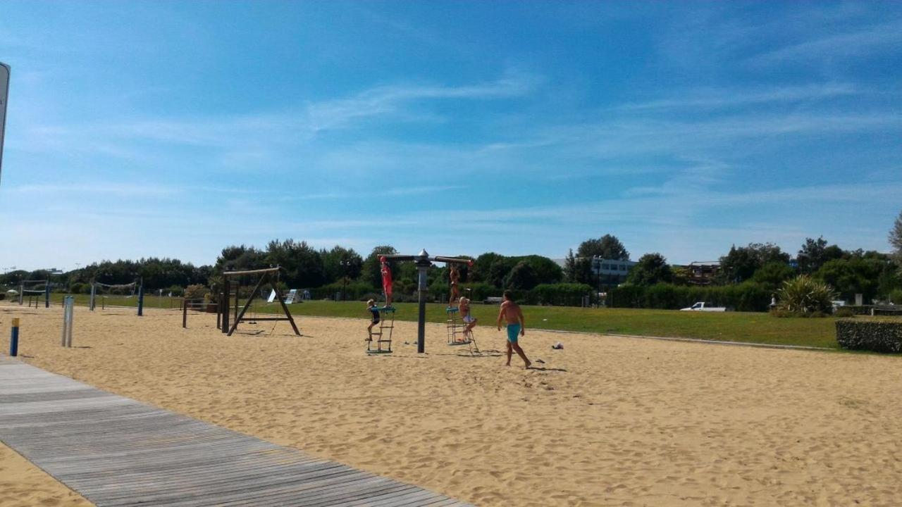 Appartamenti Sirio Via Pesci 6,8,14 Bibione Exterior foto